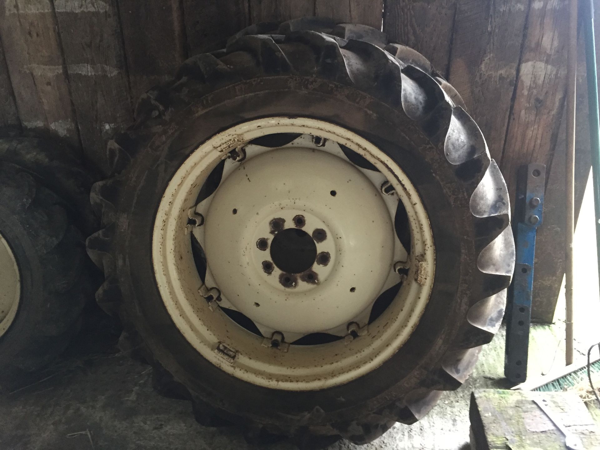 Morthurst Mould Dual Wheels 12.4 / 11-32 x 2. Location: Great Yarmouth, Norfolk.