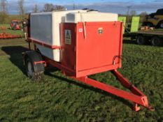 Single axle 3000ltr trailed spray mixing bowser with retractable hose,
