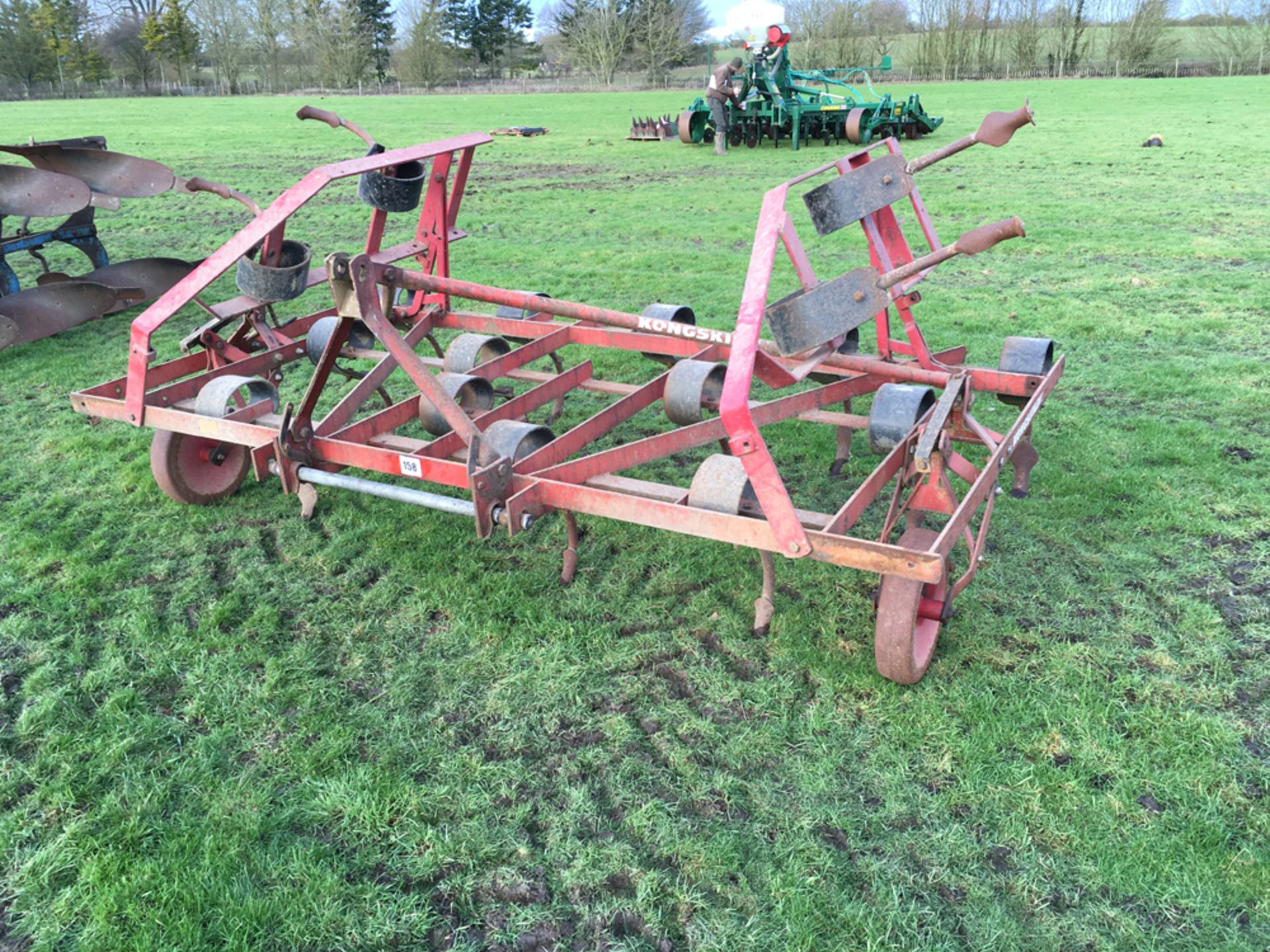 Kongskilde Vibroflex 17 tine springtine cultivator with depth wheels