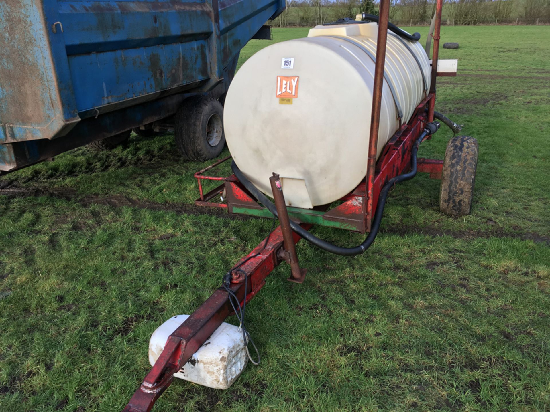 Lely 2000ltr spray bowser