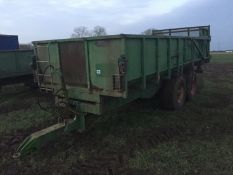 Twin axle hydraulic tipping trailer