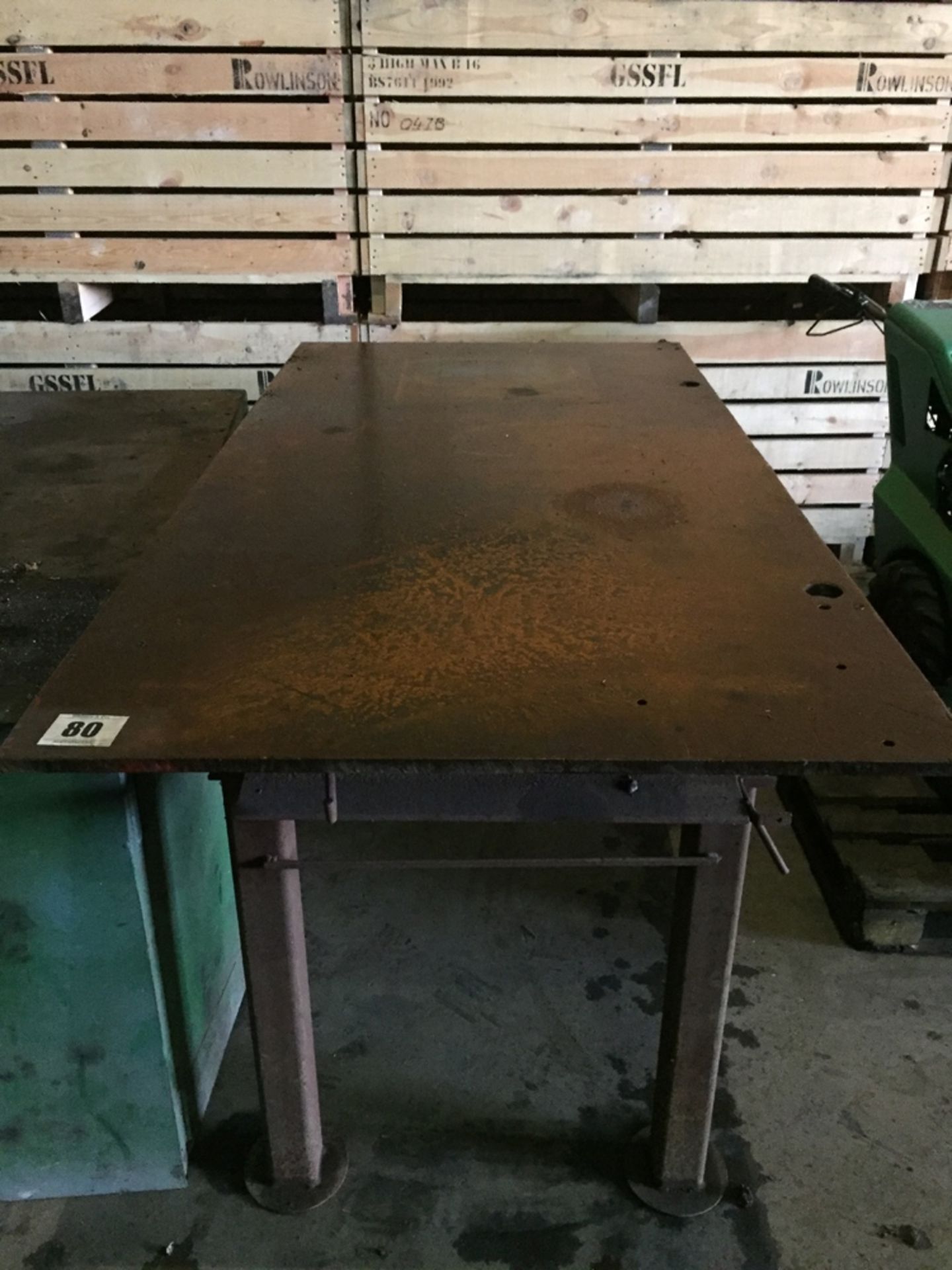 Steel work bench