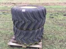 Pair 600/55R22.5 front wheels and tyres