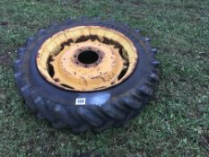 Single 13.6R38 wheel and tyre