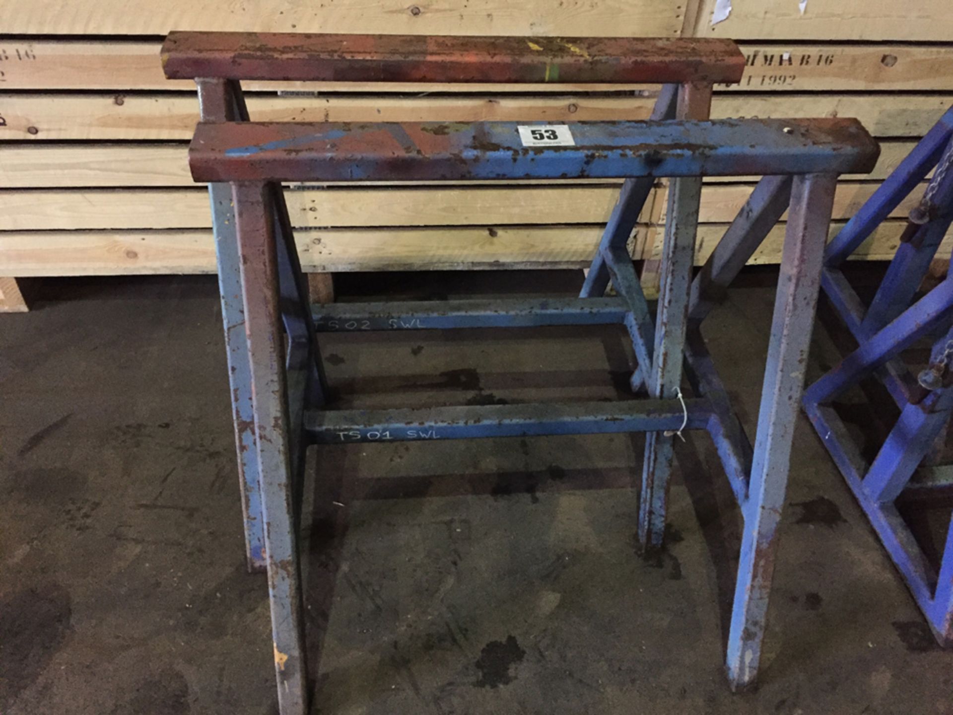 2x 2 tonne trestle stands fixed 96cm height,