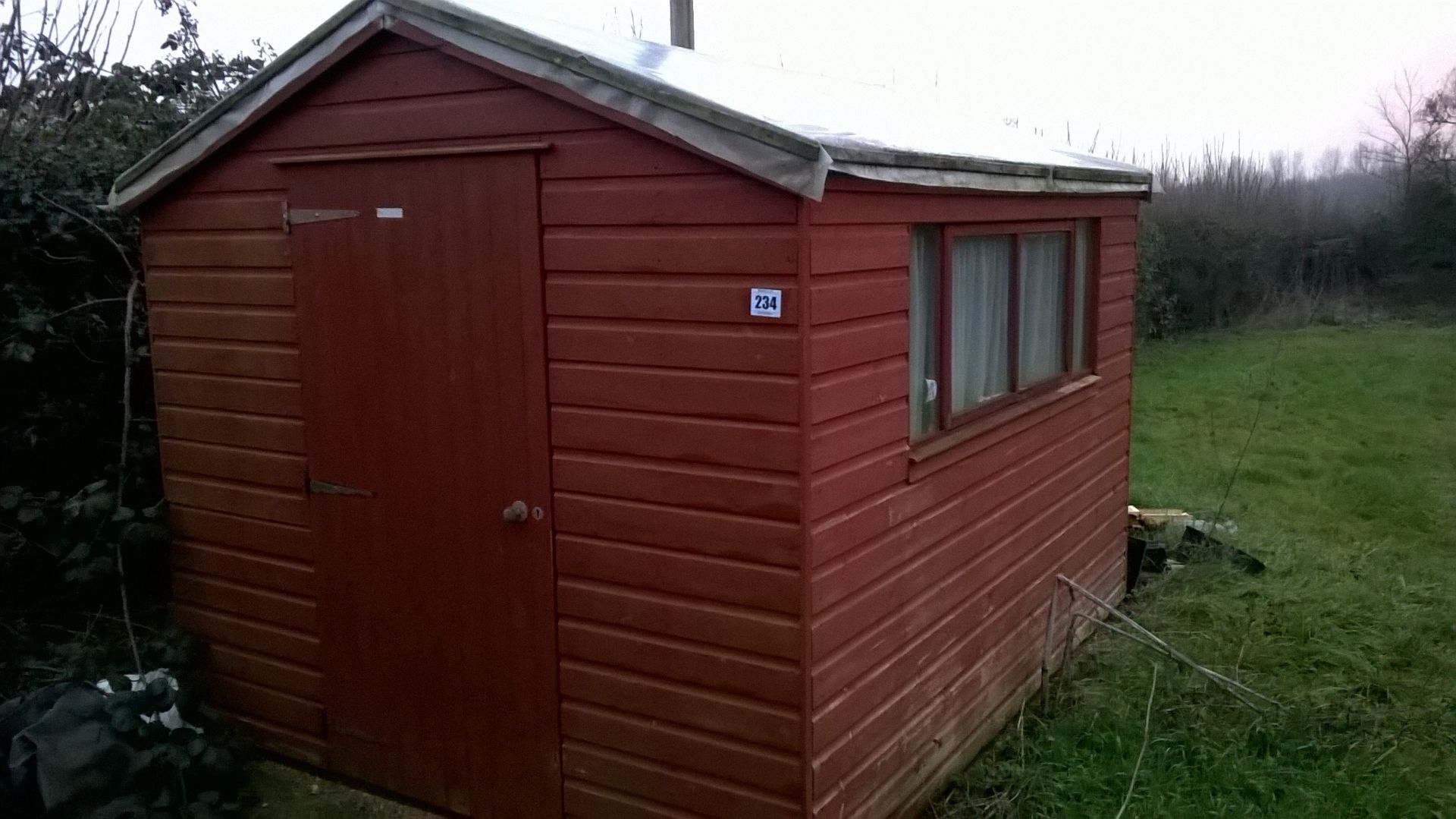 10ft x 8ft office shed - BUYER TO DISMANTLE & REMOVE