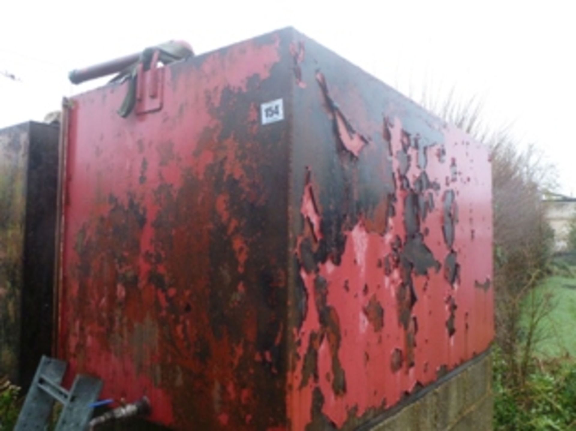 1000 Gallon oil tank - In Situ