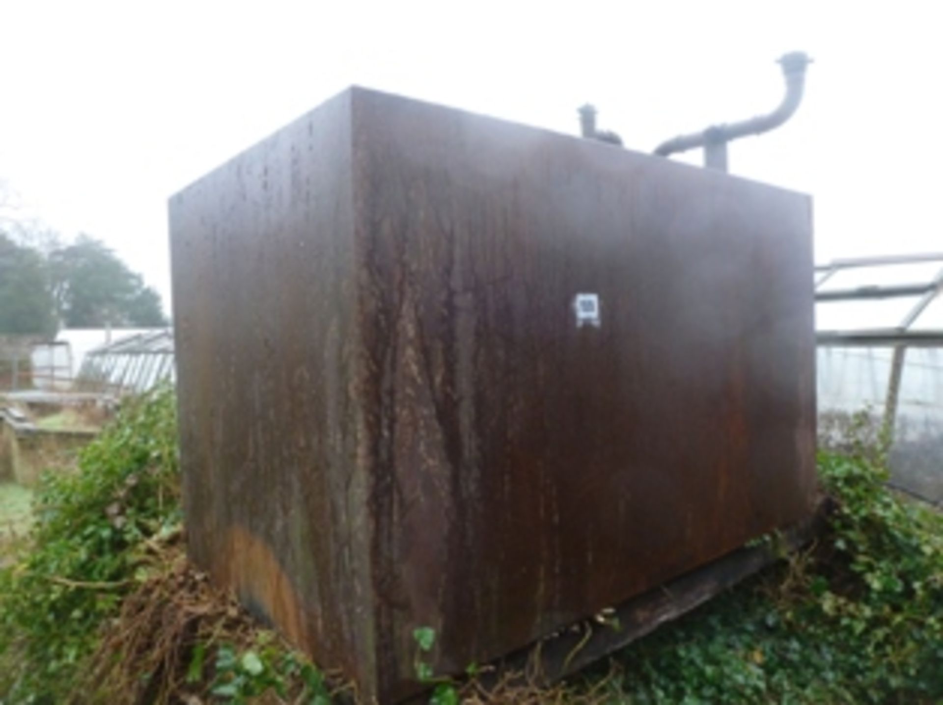 600 Gallon oil tank - In Situ