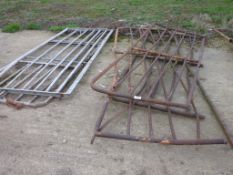 Quantity of tubular steel gates