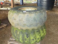 Pair of 1300x530-533 wheels and tyres