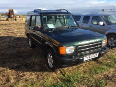 2001 Land Rover Discovery TDI green. Mileage 127500.