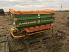Amazone ZA-M Maxtronic fertiliser spreader