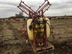 Hardi 600ltr mounted sprayer 12m manual booms with triple nozzle holders