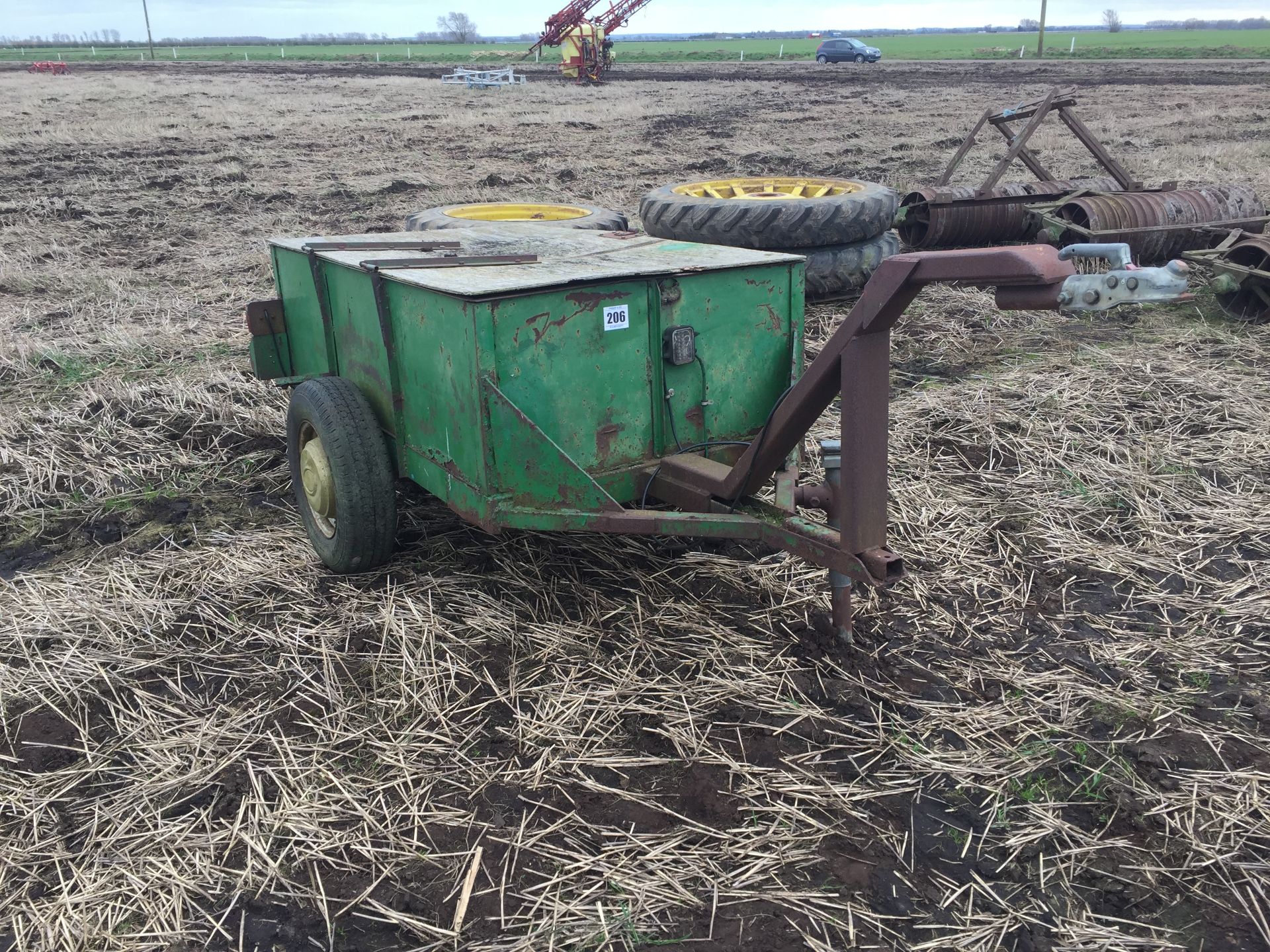 Spray chemical trailer