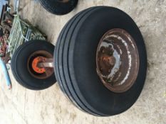 Axle with Wheels