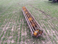 Crumbler roller for Cousins V Form