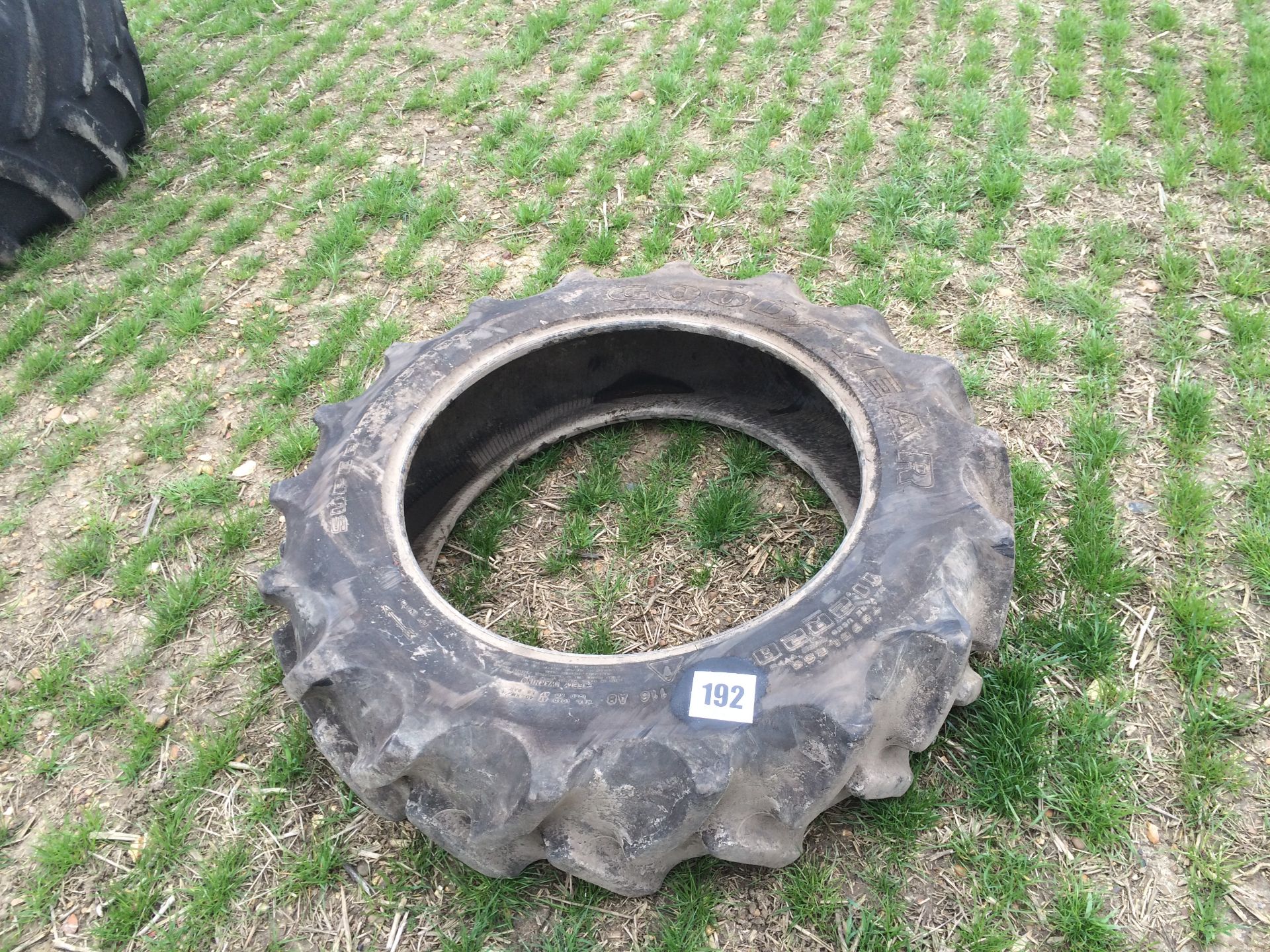 Tyre 11.2x28