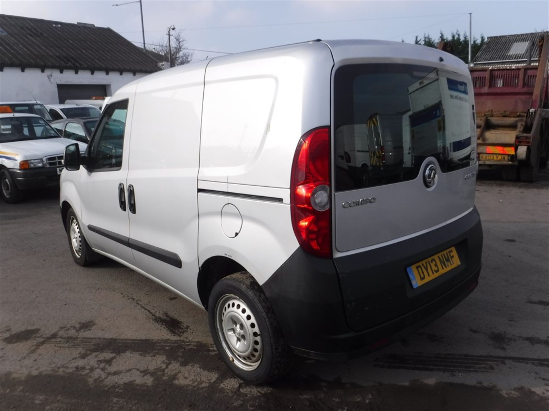 13 reg VAUXHALL COMBO 2300 CDTI SS E-FLEX, 1ST REG 04/13, TEST 04/17, 111114M WARRANTED, V5 HERE, - Image 3 of 5