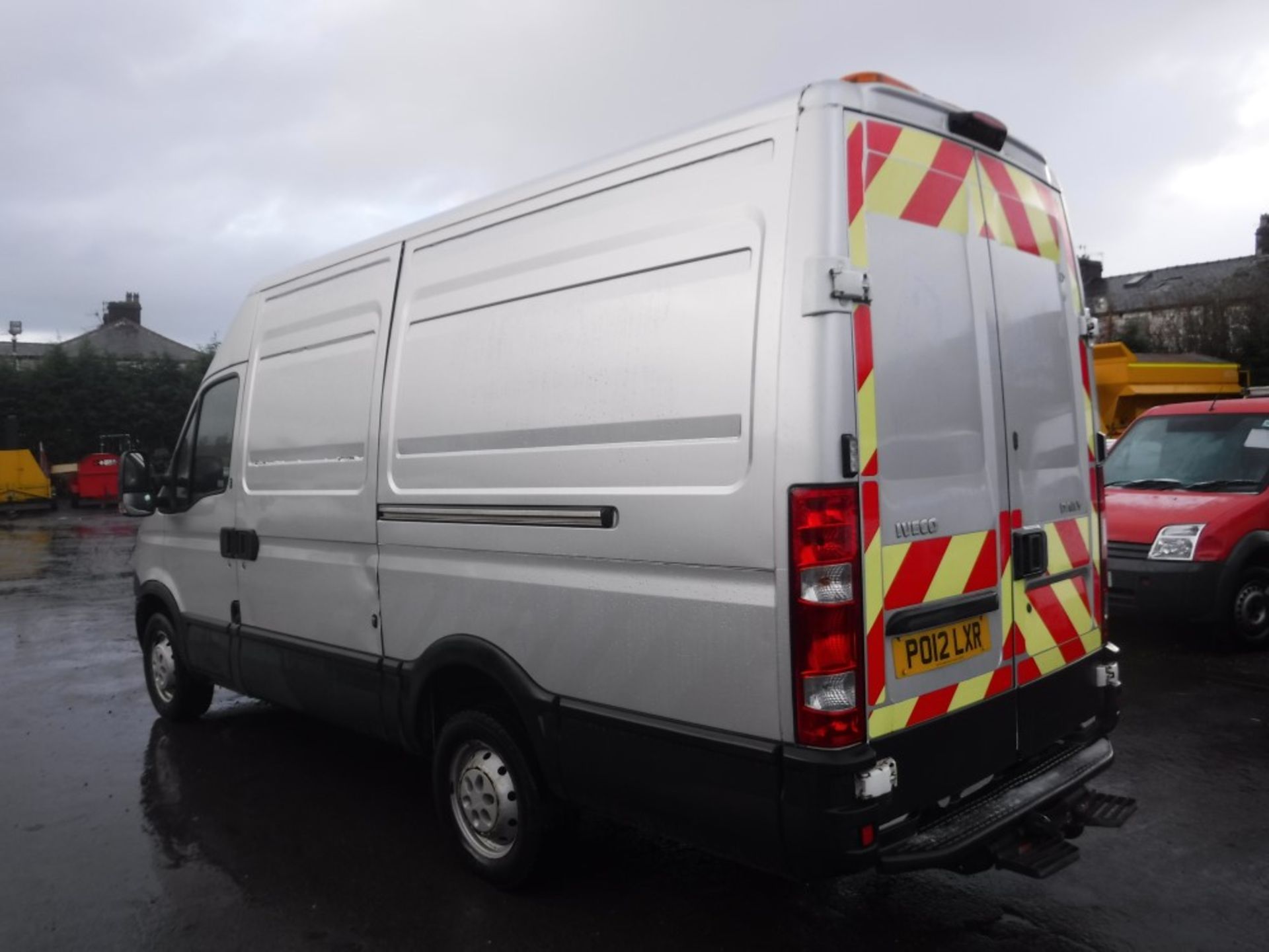 12 reg IVECO DAILY 35S13 MWB, 1ST REG 06/12, 126785M WARRANTED, V5 HERE, 1 OWNER FROM NEW [+ VAT] - Image 3 of 5