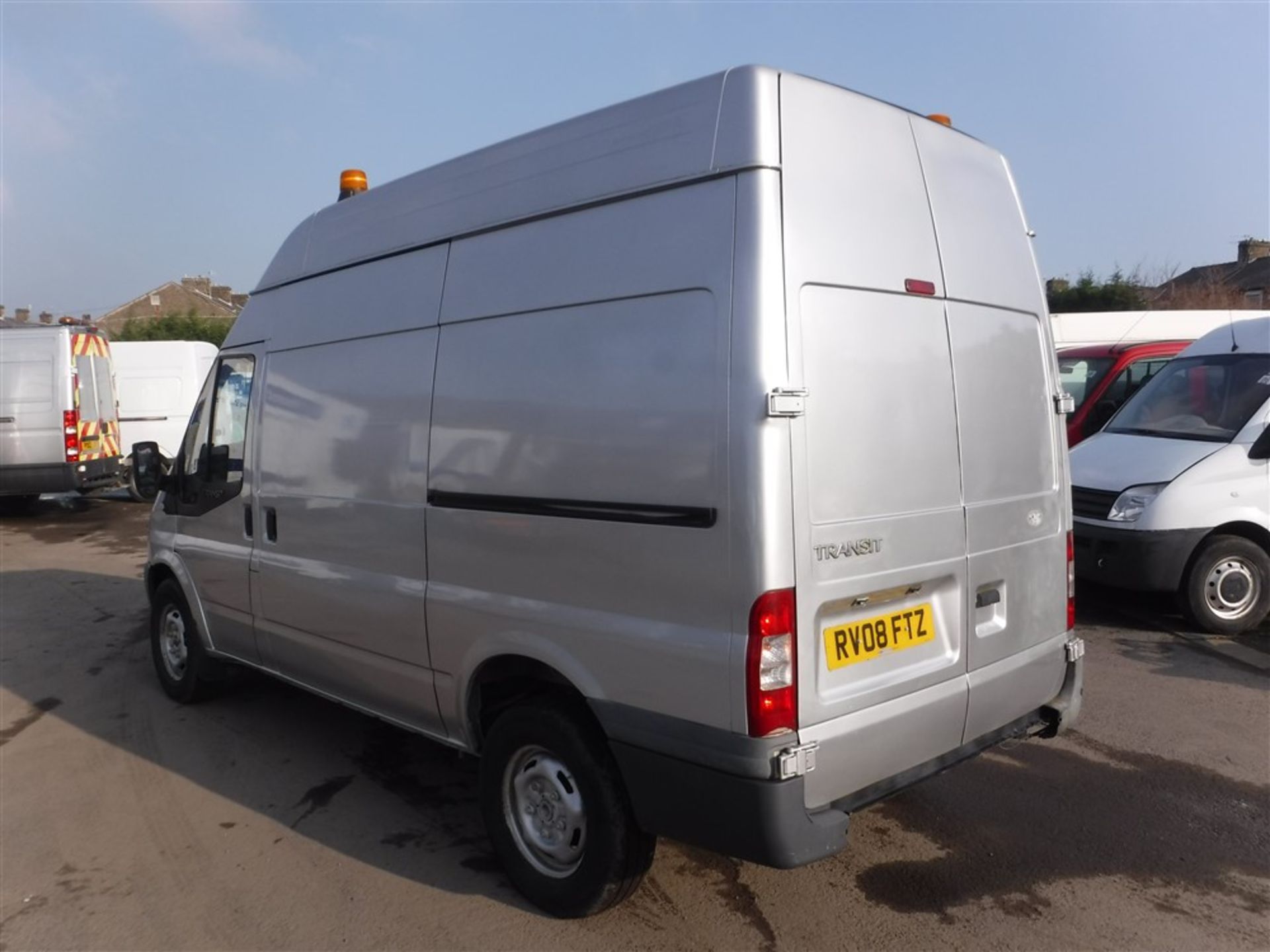 08 reg FORD TRANSIT 140 T350M RWD, 1ST REG 07/08, 73600M, V5 HERE, 1 OWNER FROM NEW [+ VAT] - Image 3 of 5