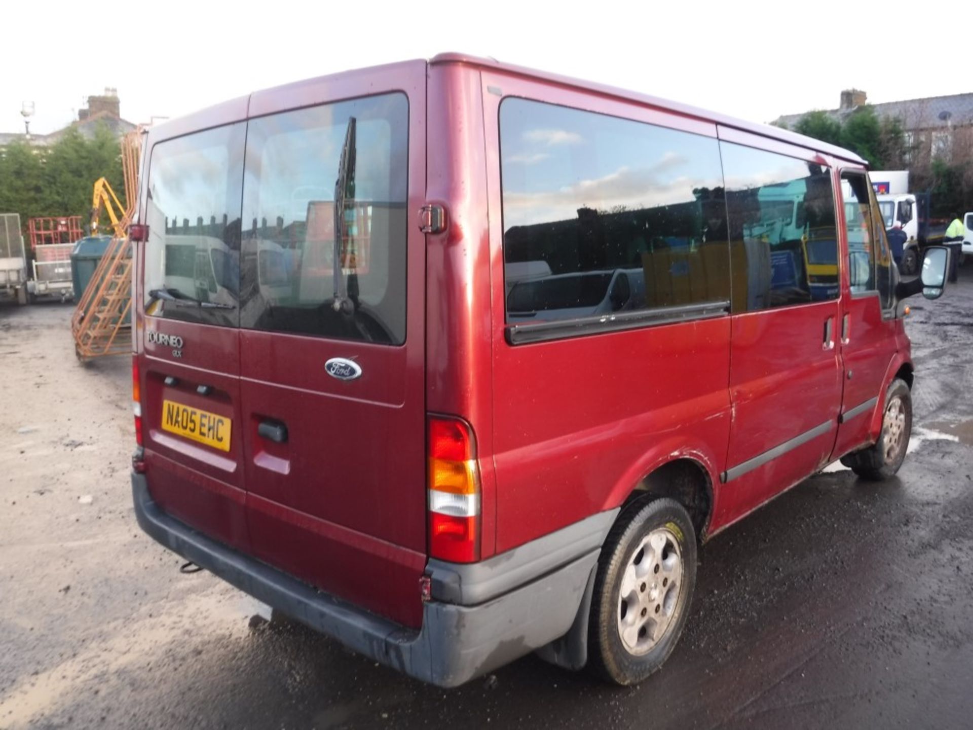 05 reg FORD TRANSIT TOURNEO 280 SWB MINIBUS, 1ST REG 03/05, 169560M WARRANTED, V5 HERE, 1 OWNER FROM - Image 4 of 6