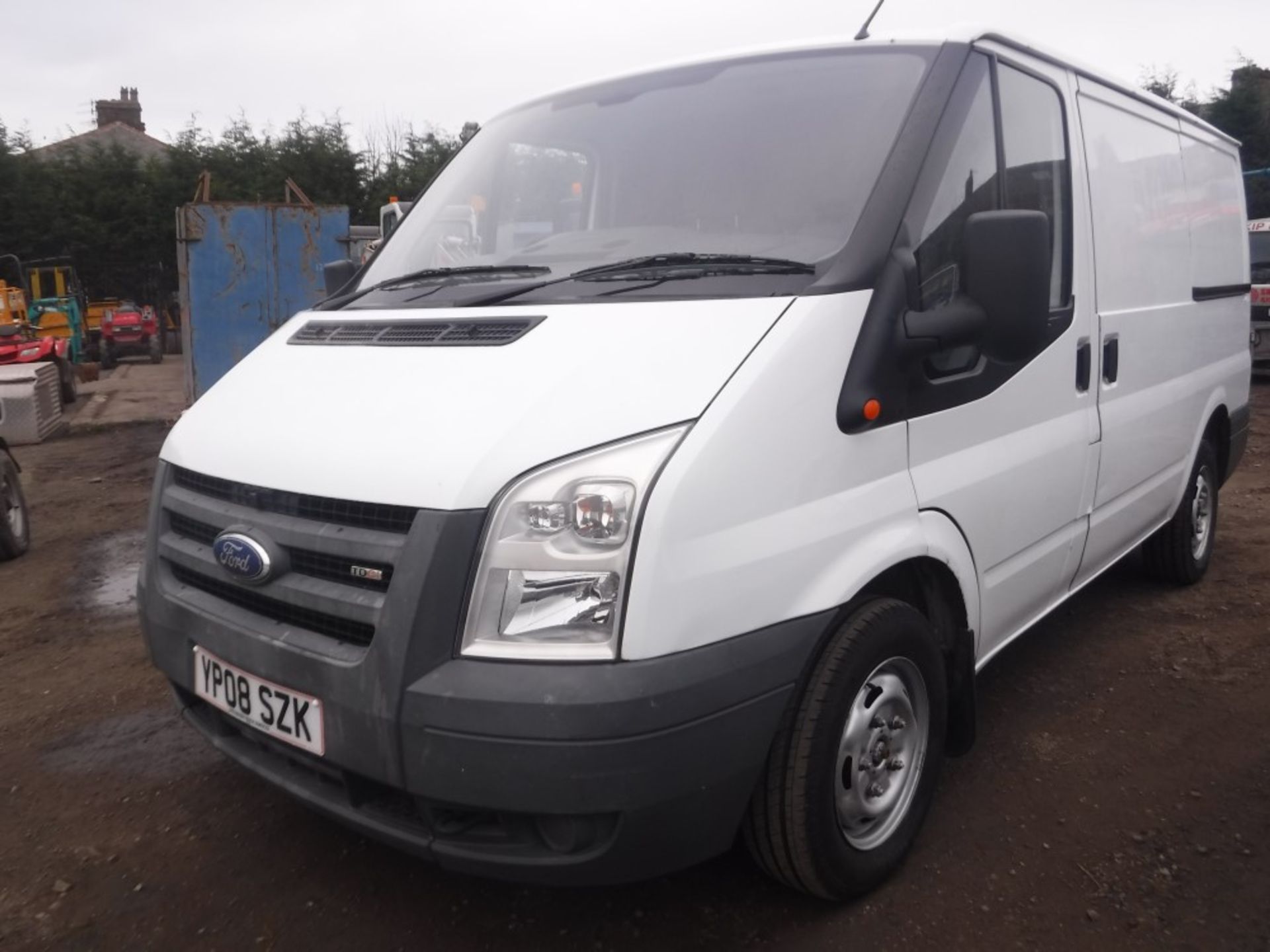 08 reg FORD TRANSIT 85 T260 S FWD, 1ST REG 06/08, TEST 10/17, 96271M NOT WARRANTED, V5 HERE, 2 - Image 2 of 5