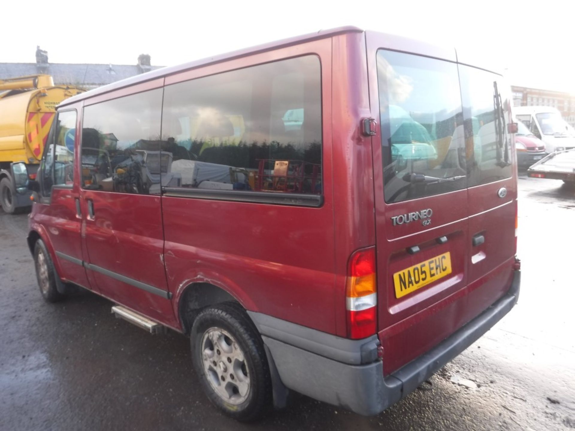 05 reg FORD TRANSIT TOURNEO 280 SWB MINIBUS, 1ST REG 03/05, 169560M WARRANTED, V5 HERE, 1 OWNER FROM - Image 3 of 6