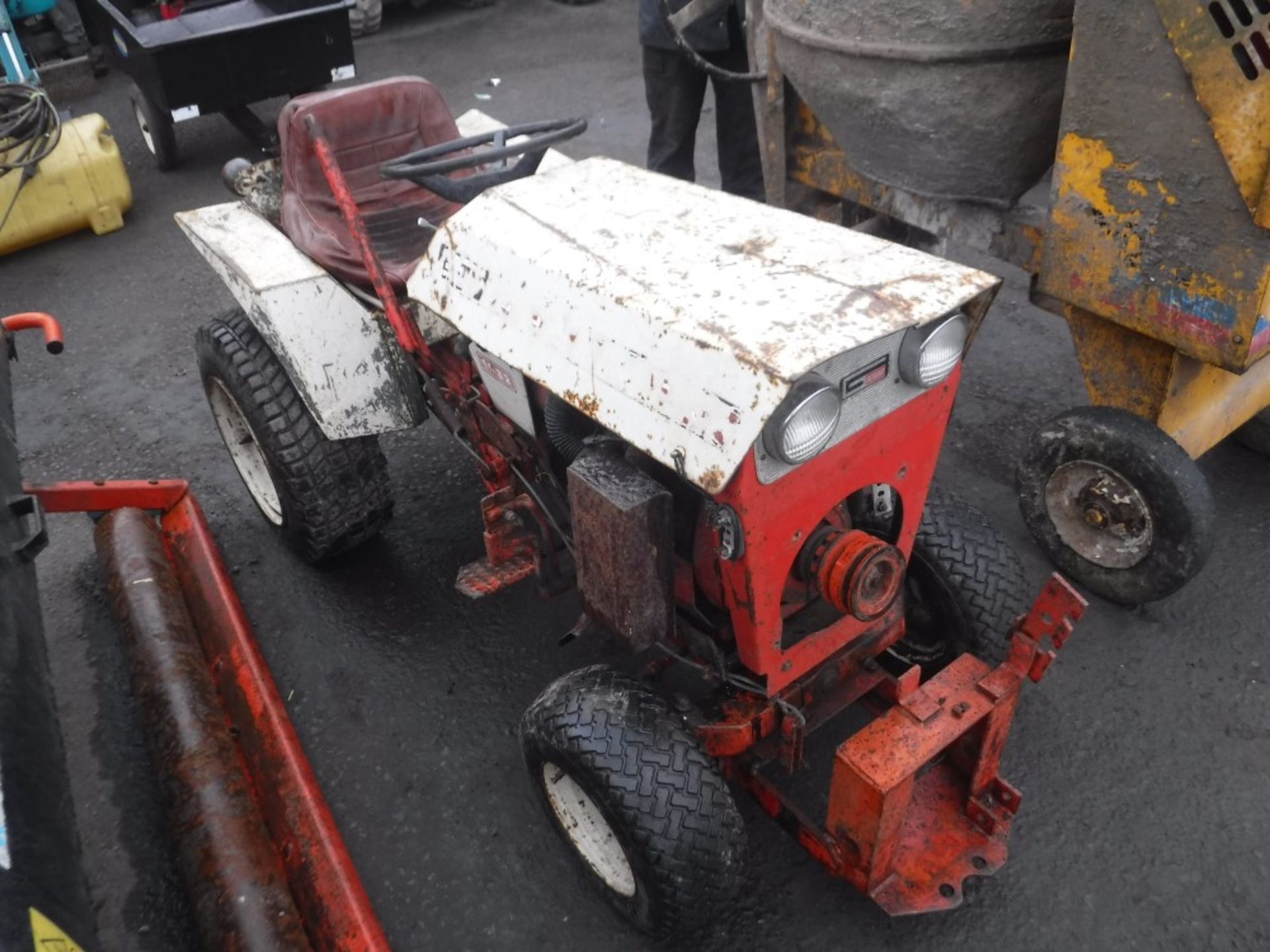 GUTBOOD 1032 COMPACT TRACTOR & PTO [NO VAT]