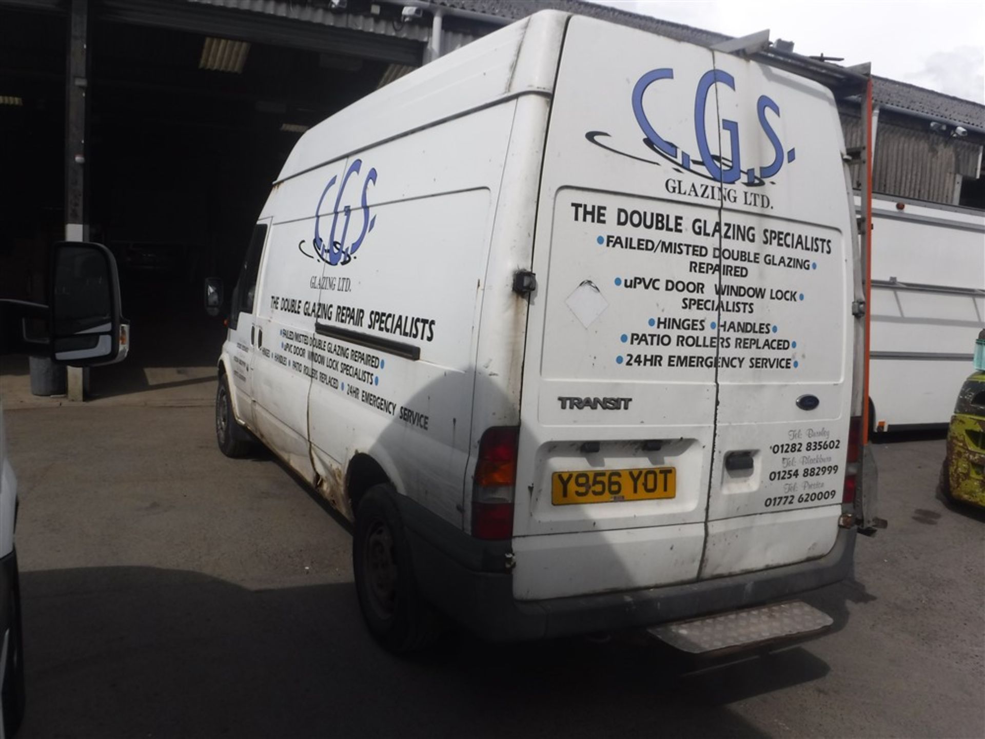 Y reg FORD TRANSIT 350 LWB TD, 1ST REG 07/01, TEST 05/17, 264444M NOT WARRANTED, V5 HERE, 1 FORMER - Image 3 of 5