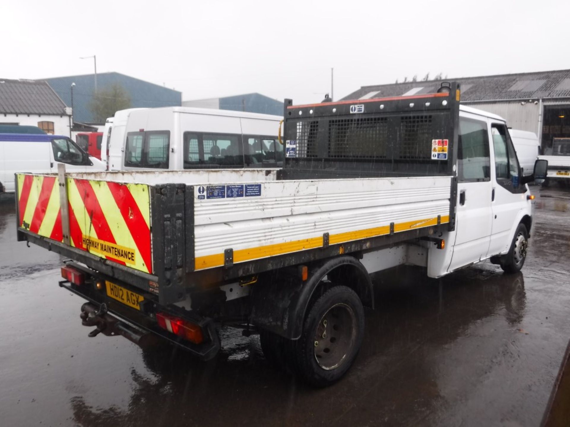 12 reg FORD TRANSIT 125 T350 RWD TIPPER, 1ST REG 08/12, TEST 08/17, 78432M, V5 HERE, 2 FORMER - Image 4 of 5