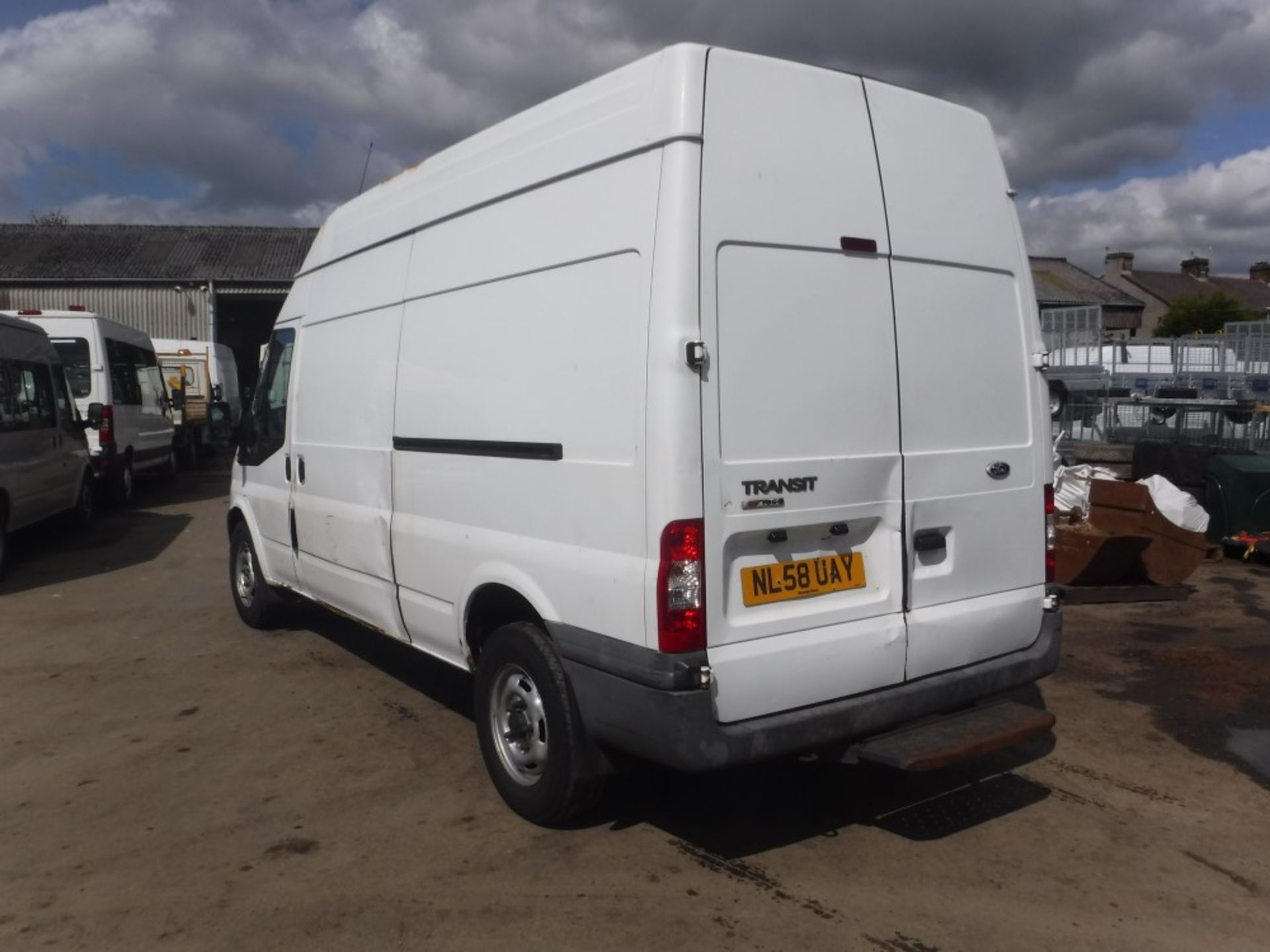 58 reg FORD TRANSIT 100 T350L RWD PANEL VAN, 1ST REG 09/08, TEST 09/17, 212494M WARRANTED, V5 - Image 3 of 5