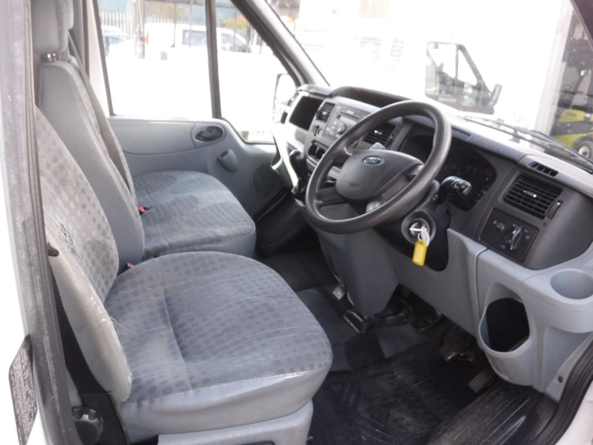 2009 FORD TRANSIT 330 4 COMP DOG VAN, 97412M WARRANTED, NO V5, EX MOD [+ VAT] - Image 7 of 7