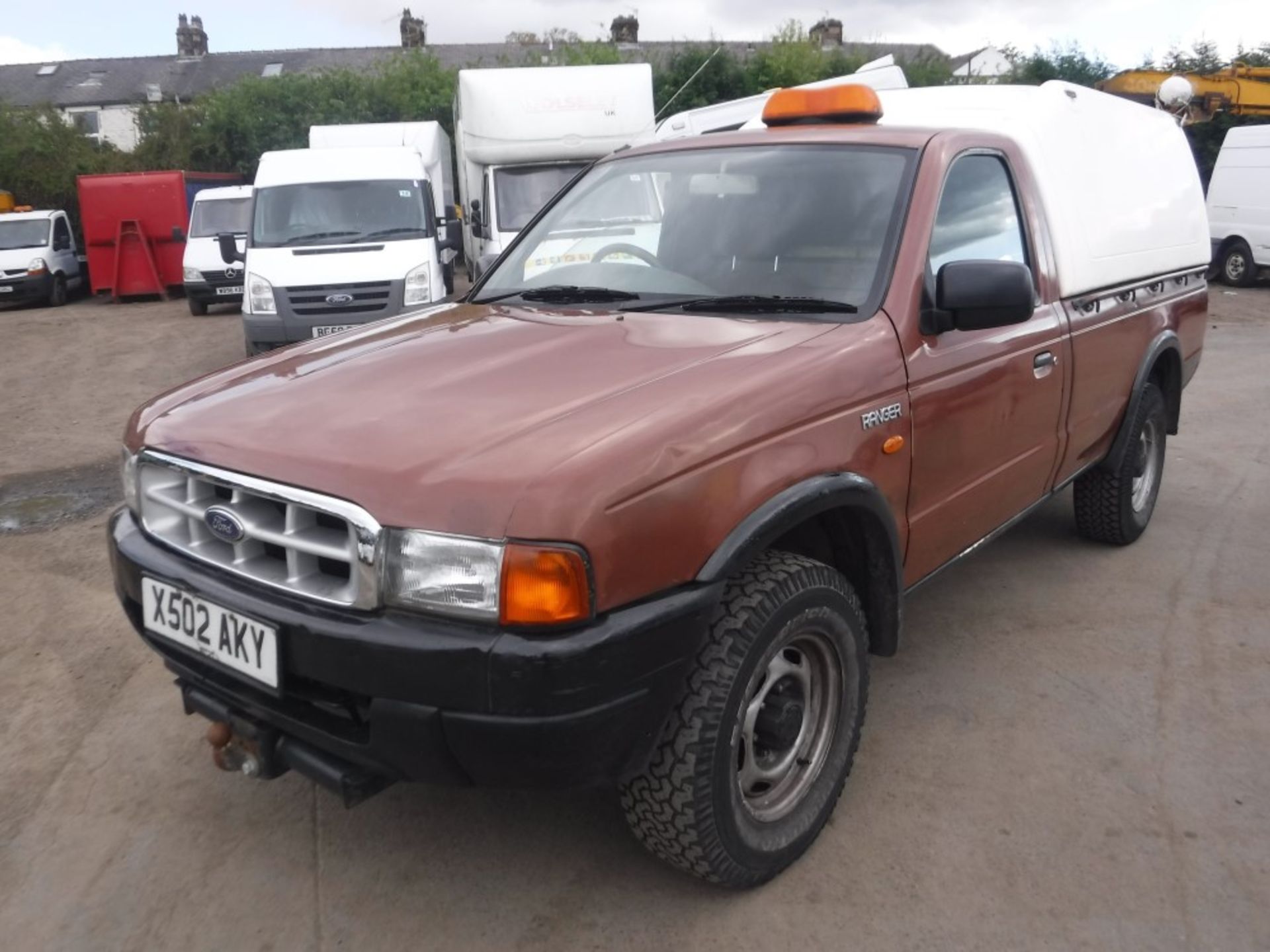 X reg FORD RANGER 4 X 4 DIESEL PICKUP, 1ST REG 09/00, TEST 09/17, 86327M NOT WARRANTED, V5 HERE, 1 - Image 2 of 5