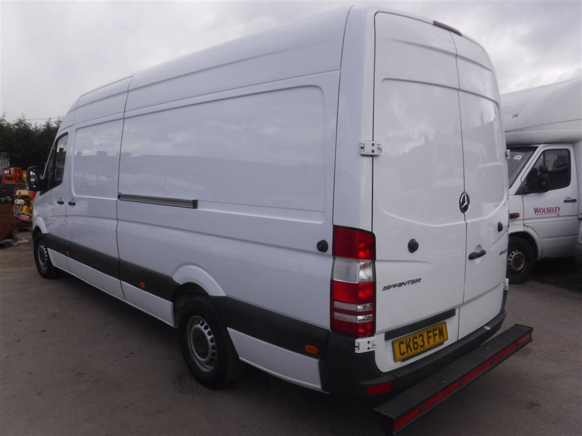 63 reg MERCEDES SPRINTER 313 CDI, 1ST REG 12/13, TEST 10/17, 85786M WARRANTED, V5 HERE, 1 OWNER FROM - Image 3 of 5