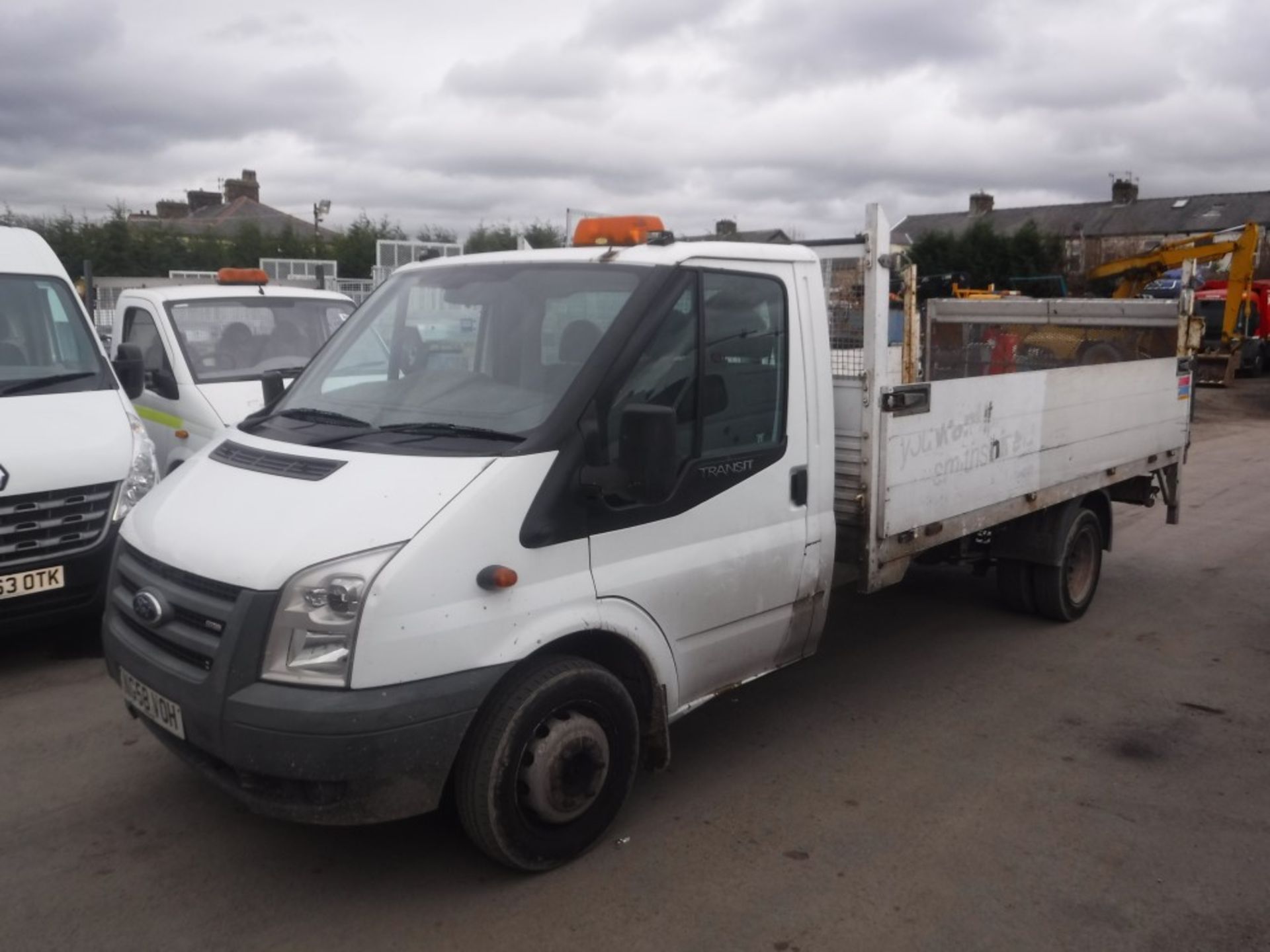 58 reg FORD TRANSIT 100 T350L RWD DROPSIDE, 1ST REG 02/09, TEST 06/17, 249515KM NOT WARRANTED, NO V5 - Image 2 of 5