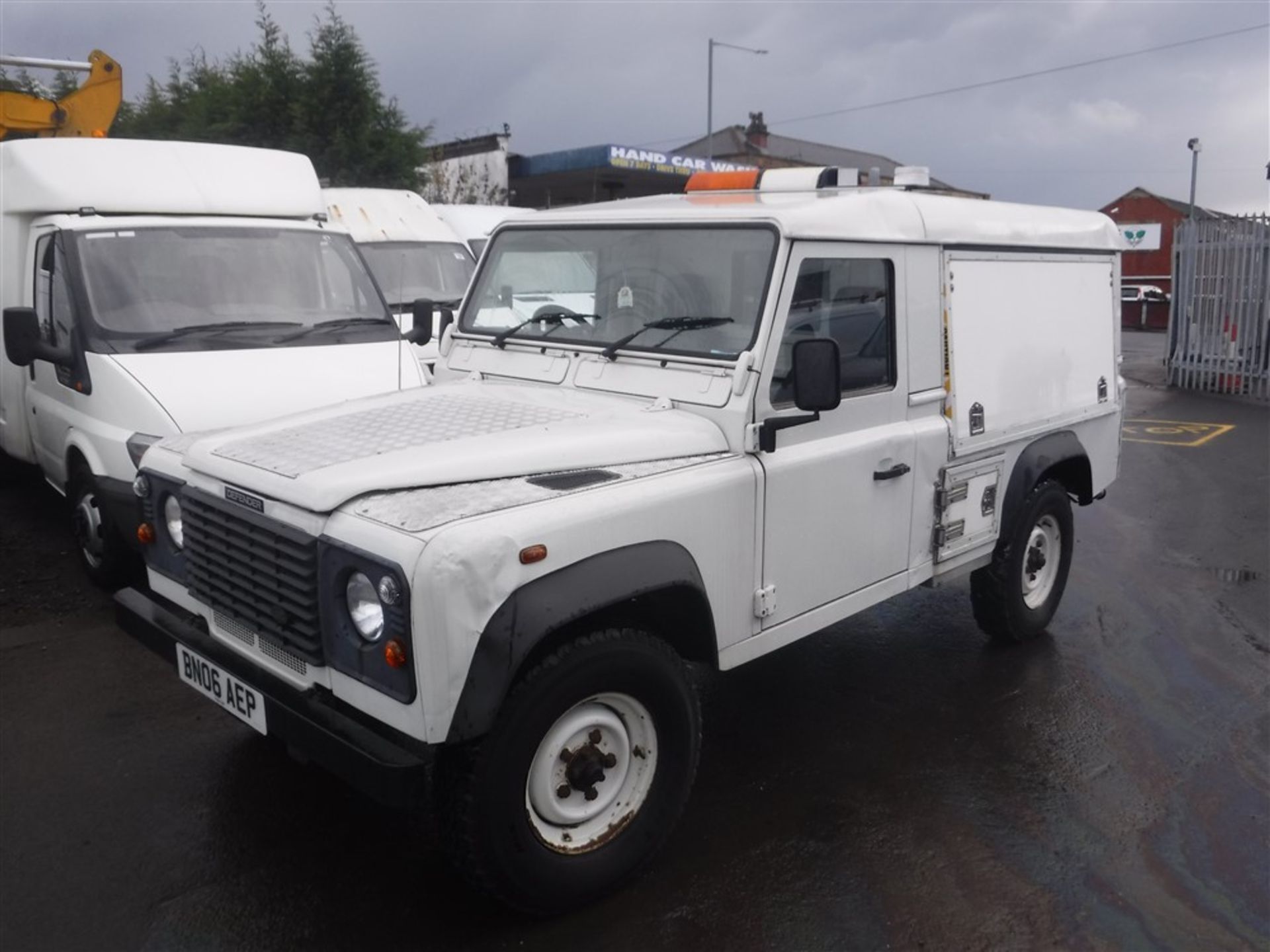 06 reg LANDROVER DEFENDER 110 TD5 4x4 UTILITY, 1ST REG 03/06, TEST 07/17, 132226M, V5 HERE, 1 - Image 2 of 5