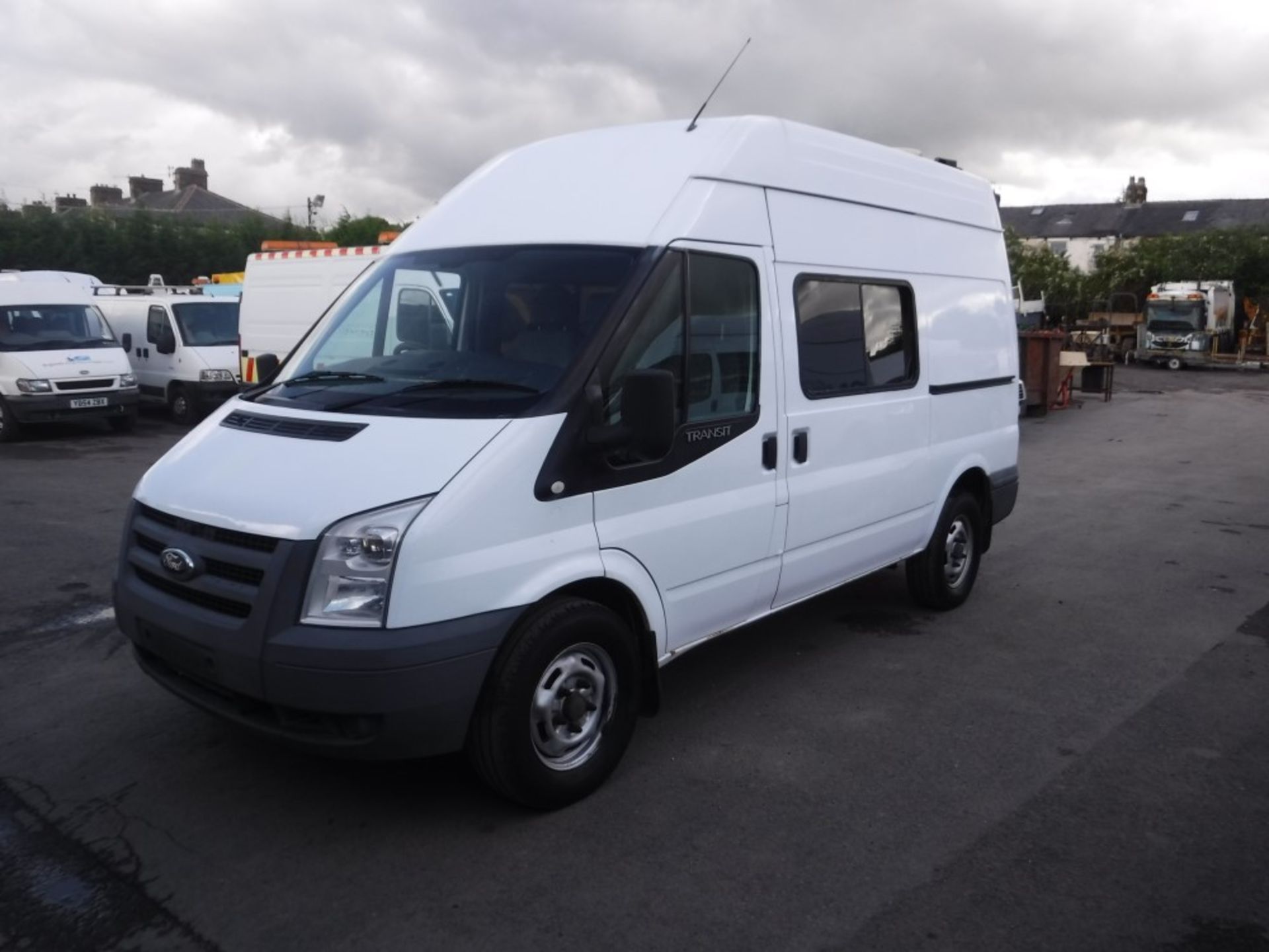 2009 FORD TRANSIT 330 4 COMP DOG VAN, 97412M WARRANTED, NO V5, EX MOD [+ VAT] - Image 2 of 7