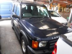 W reg LAND ROVER DISCOVERY TD5, 1ST REG 03/00, TEST 02/18, 121056M NOT WARRANTED, V5 HERE, 2