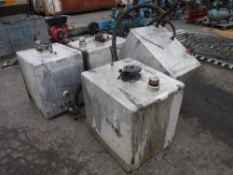 4 X HYDRAULIC TANKS [NO VAT]