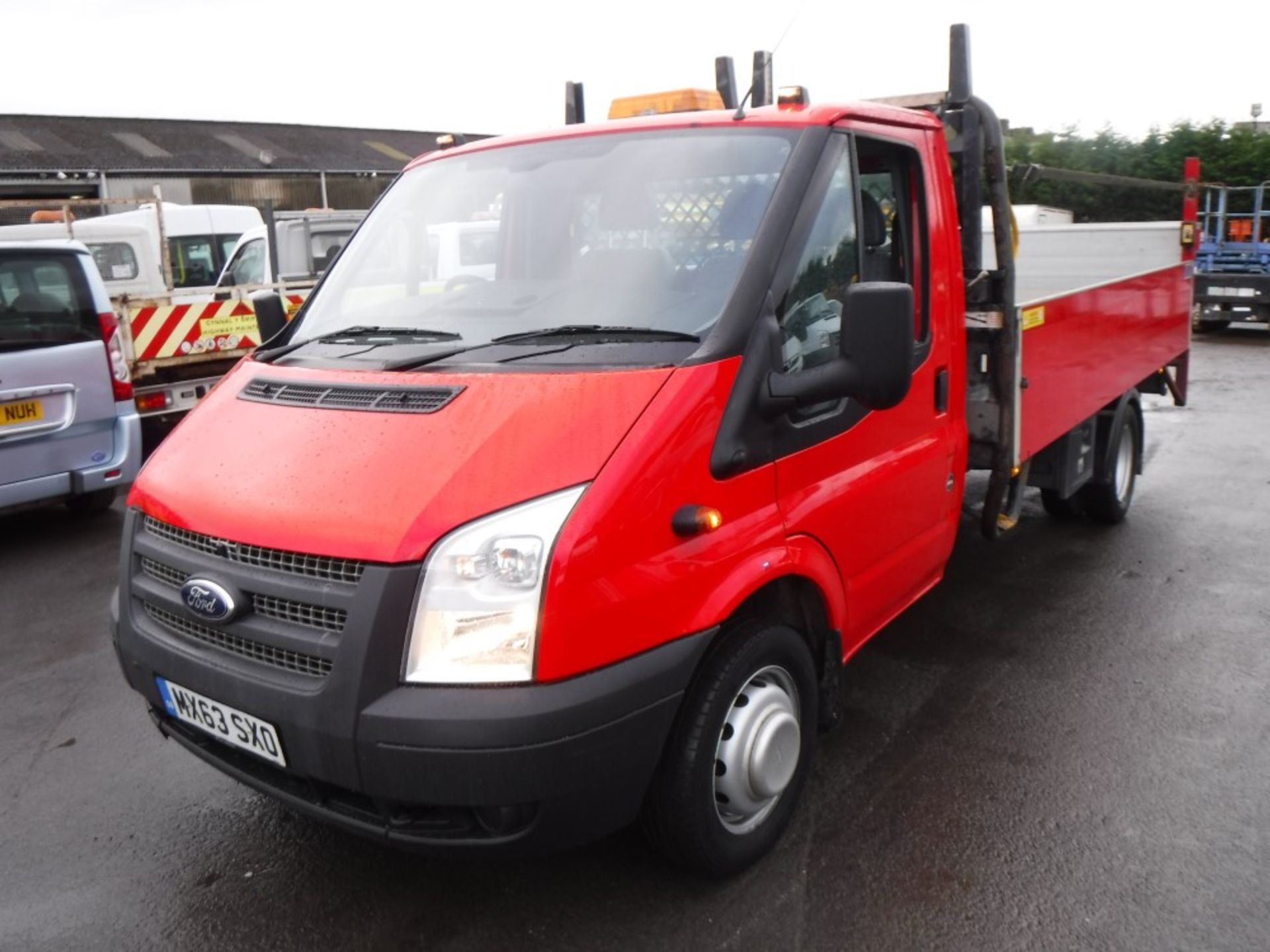 63 reg FORD TRANSIT 125 T350 RWD DROPSIDE,1ST REG 10/13, 140405M WARRANTED, V5 HERE, 1 OWNER FROM - Image 2 of 5