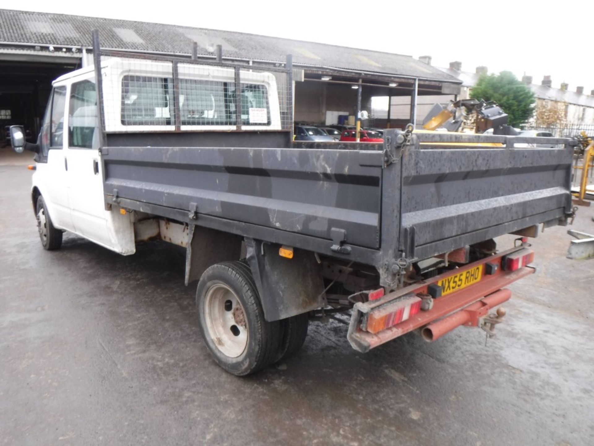 55 reg FORD TRANSIT 350 LWB CREW CAB TIPPER, 1ST REG 09/05, TEST 07/18, 66581M WARRANTED, V5 HERE, 1 - Image 3 of 5