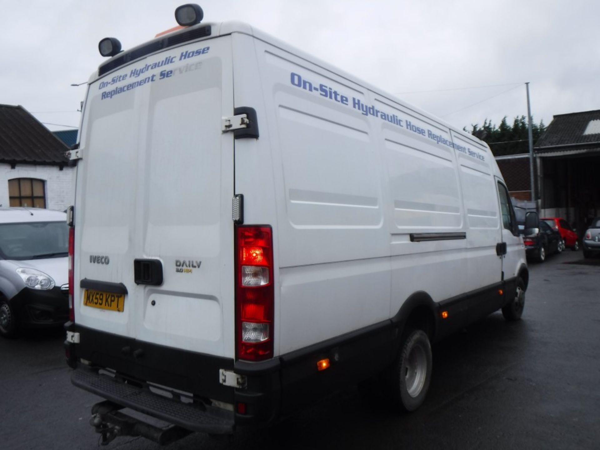 59 reg IVECO DAILY 45C15 PANEL VAN. 1ST REG 12/09, TEST 12/17, 54793M NOT WARRANTED, V5 HERE, 1 - Image 4 of 7
