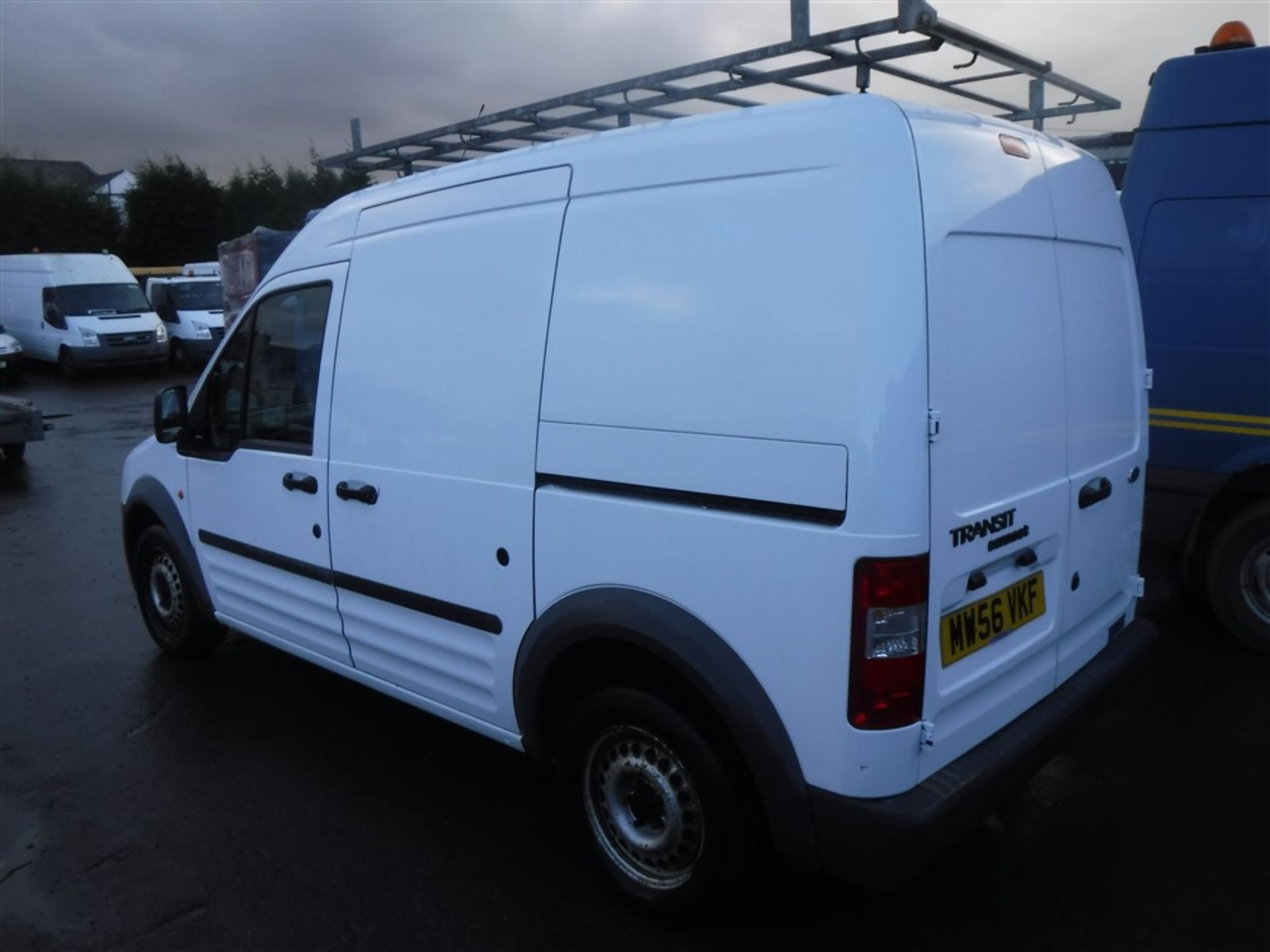 56 reg FORD TRANSIT CONNECT T230 L90, 1ST REG 02/07, TEST 01/18, 41841M, V5 HERE, 1 OWNER FROM - Image 3 of 5