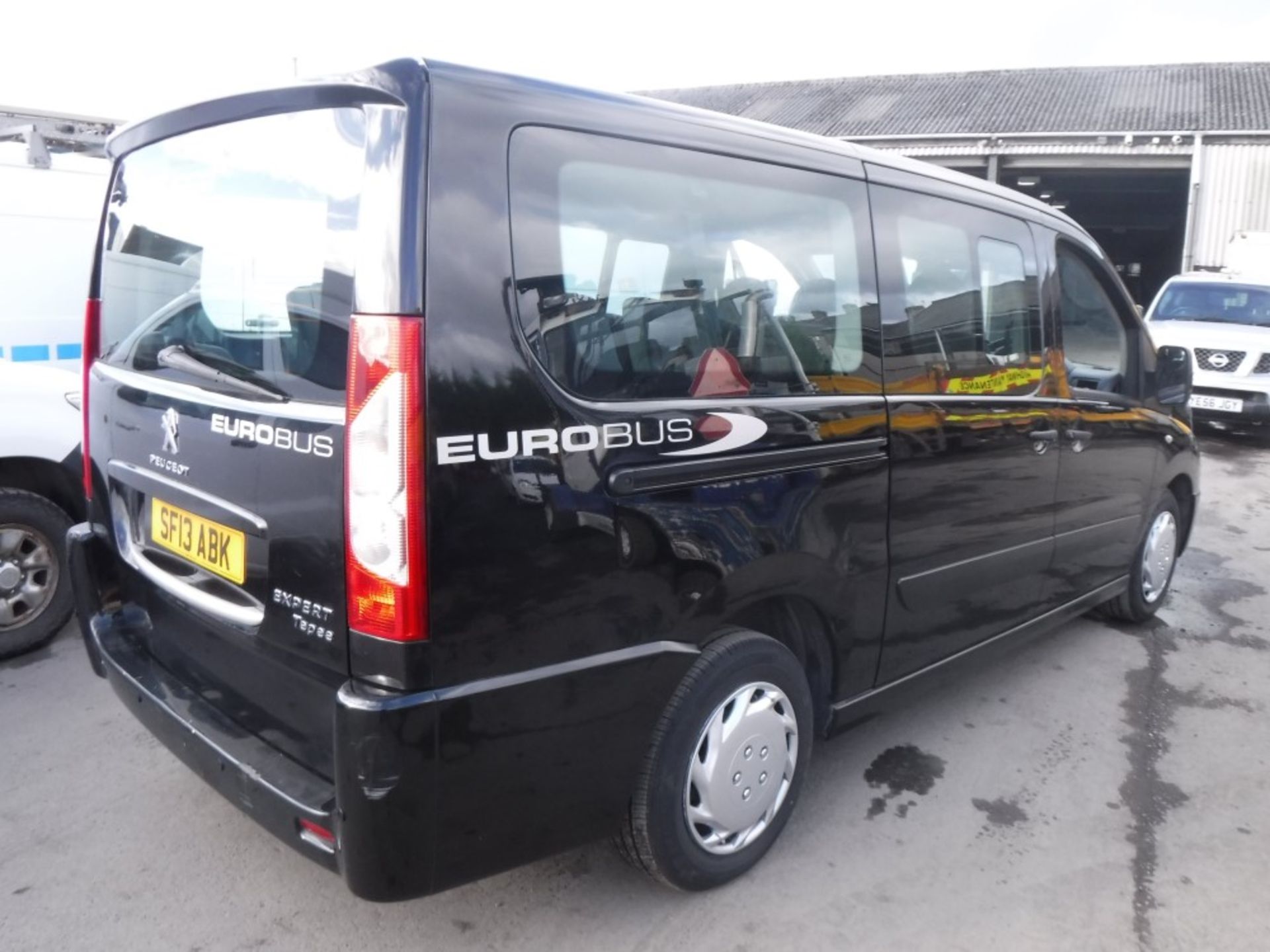 13 reg PEUGEOT EXPERT TEPEE EUROBUS 9 SEATER TAXI, TEST 03/18, 154234M WARRANTED, NO V5 [+ VAT] - Image 4 of 5