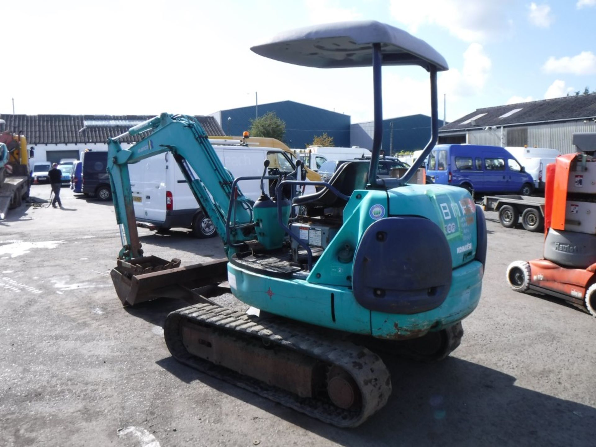 KOMATSU PC27R MINI DIGGER, 2565 HOURS [+ VAT] - Image 2 of 4