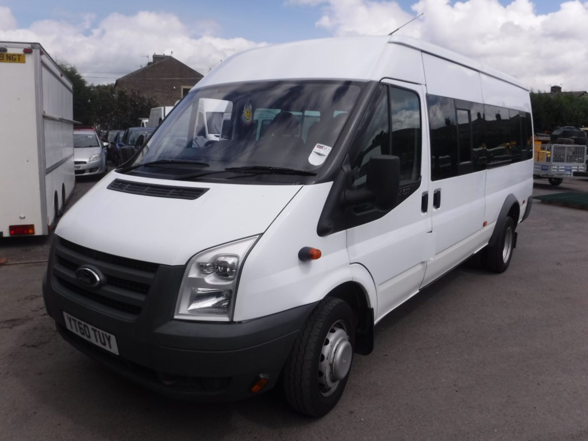 60 reg FORD TRANSIT 115 T430 17 SEAT LWB MINIBUS, 1ST REG 09/10, TEST 01/18, 179535KM, V5 HERE, 2 - Image 2 of 6