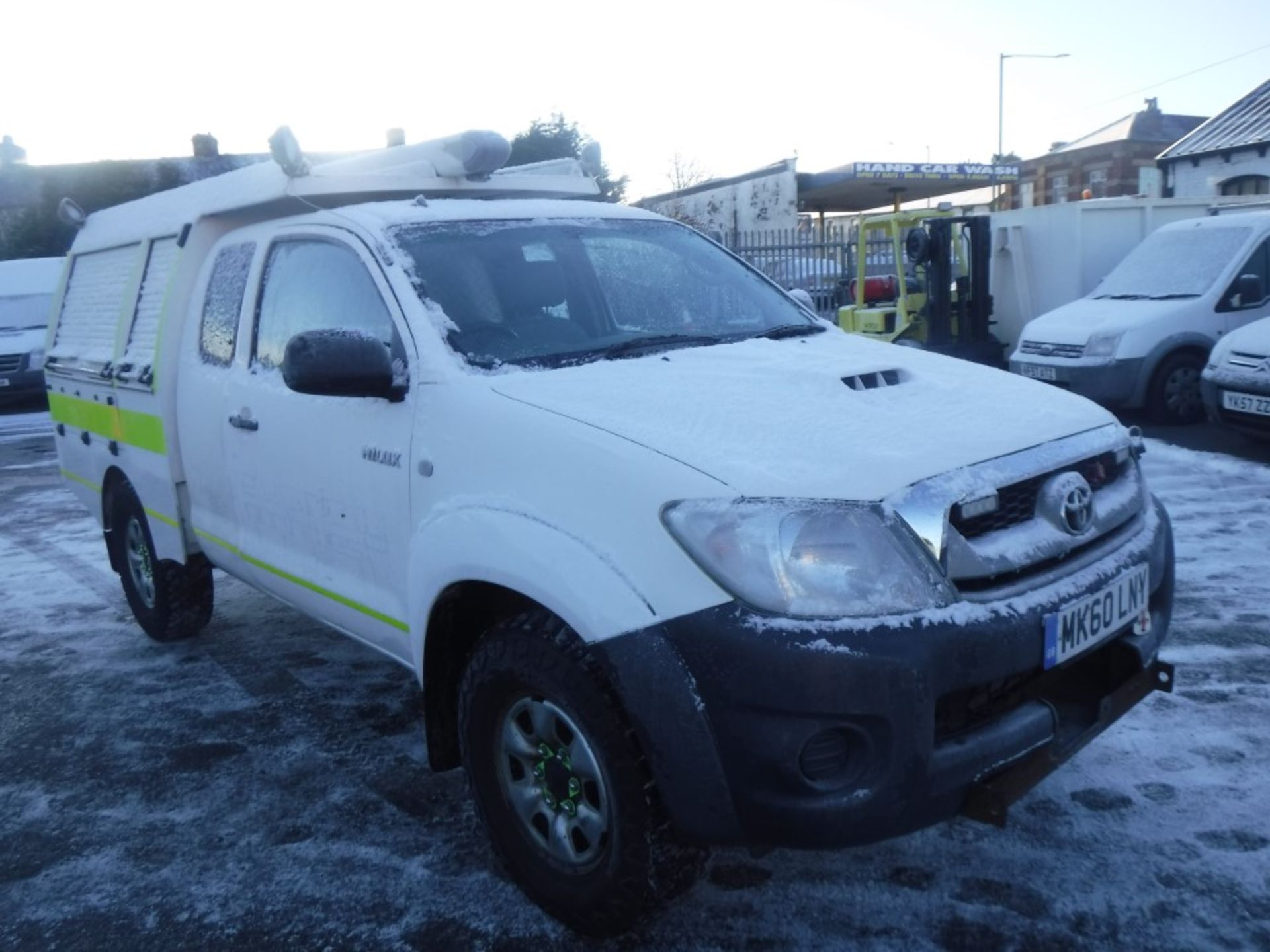 60 reg TOYOTA HI-LUX HL2 D-4D 4 X 4 PICKUP, 1ST REG 09/10, TEST 09/18, 152003M, V5 HERE, 1 FORMER