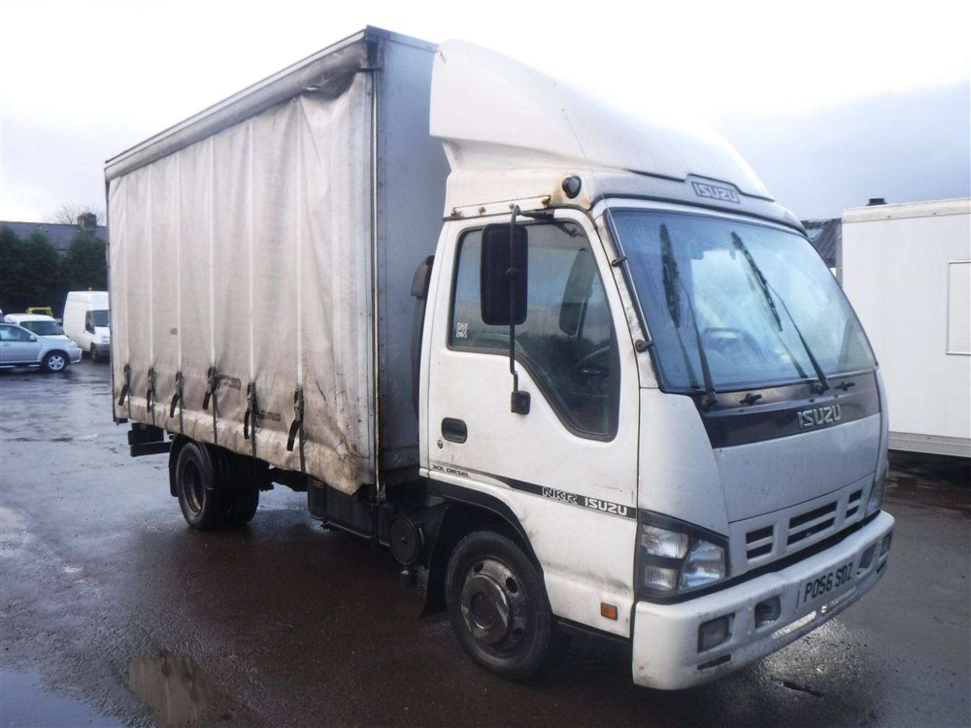 56 reg ISUZU NPR 77 CURTAIN SIDER, 1ST REG 11/06, 296711M, V5 HERE, 1 FORMER KEEPER [+ VAT]