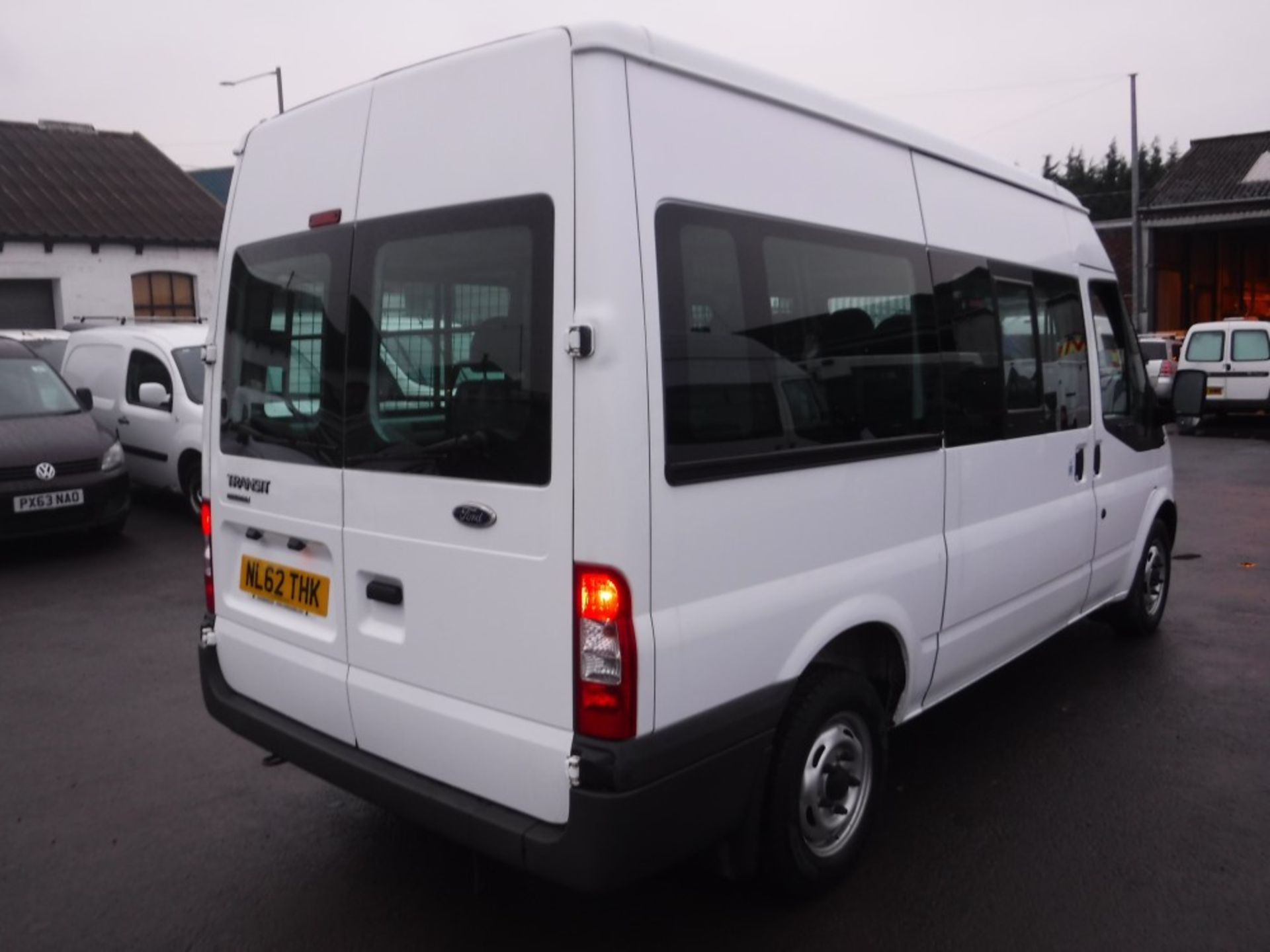 62 reg FORD TRANSIT 125 T300 FWD MINIBUS, 1ST REG 09/12, 173334M WARRANTED, V5 HERE, 1 OWNER FROM - Image 4 of 6