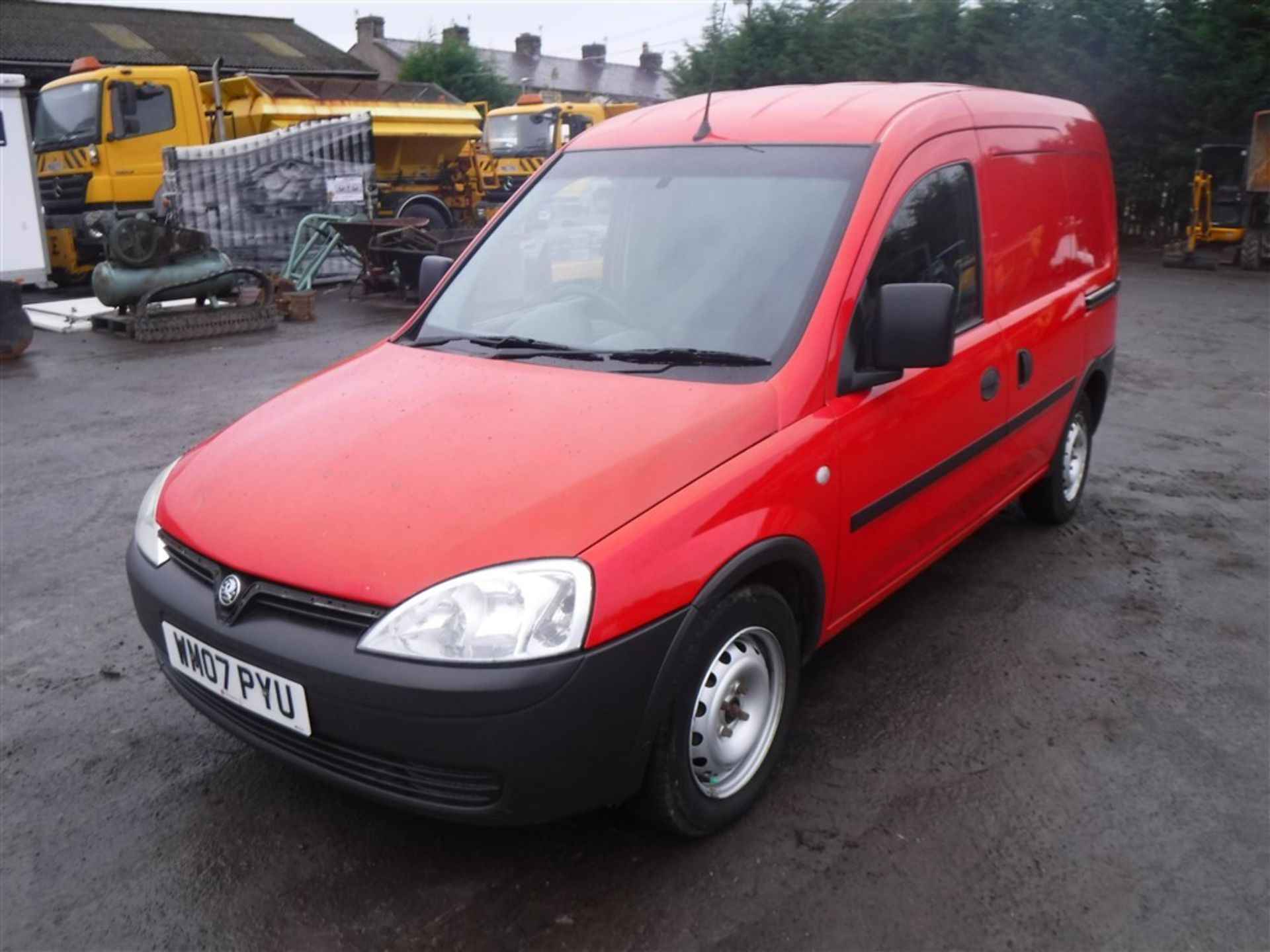 07 reg VAUXHALL COMBO 1700 CDTI VAN, 1ST REG 07/07, TEST 03/18, 130946M WARRANTED, V5 HERE, 1 - Image 2 of 5